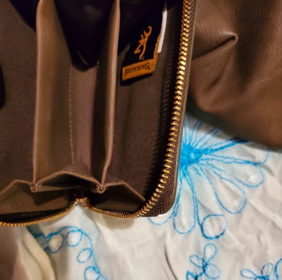 Browning Conceal and Carry Purse and Wallet Set - Picture 3 of 4